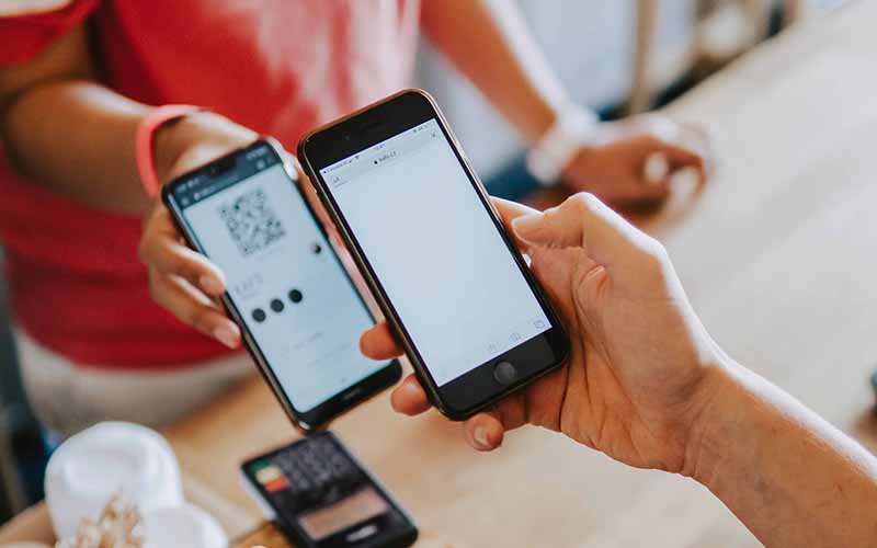 Team of doctors working